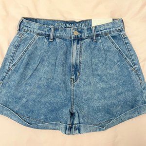 AE Mom Jean Shorts w/ Tags - Size 6